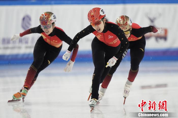 十四冬短道速滑女子1500米A组决赛：黑龙江队臧一