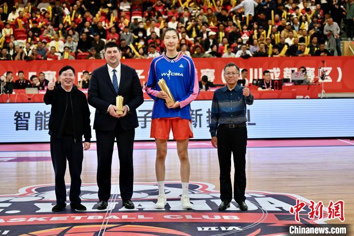 四川女篮102：59击败山西，