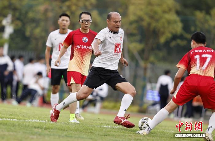 技工院校迎十五运足球嘉年华 首届技超联赛启动