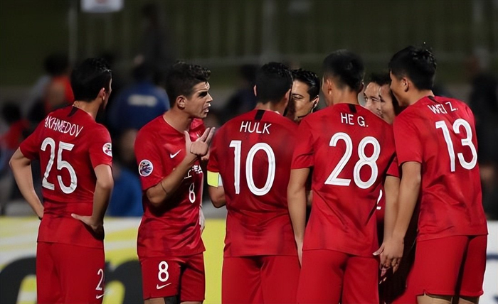 蒯纪闻首发难救主 上港0-1负大连英博 穆斯卡特帅