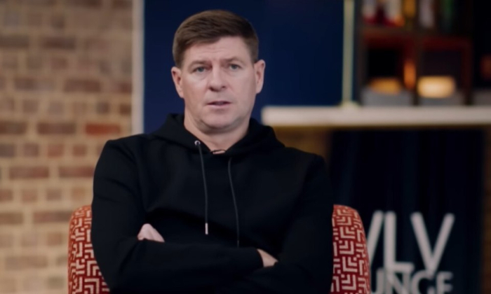 贝尼特斯坚持个人对峙致阿隆索离队，利物浦错